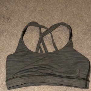 Green lululemon sports bra
